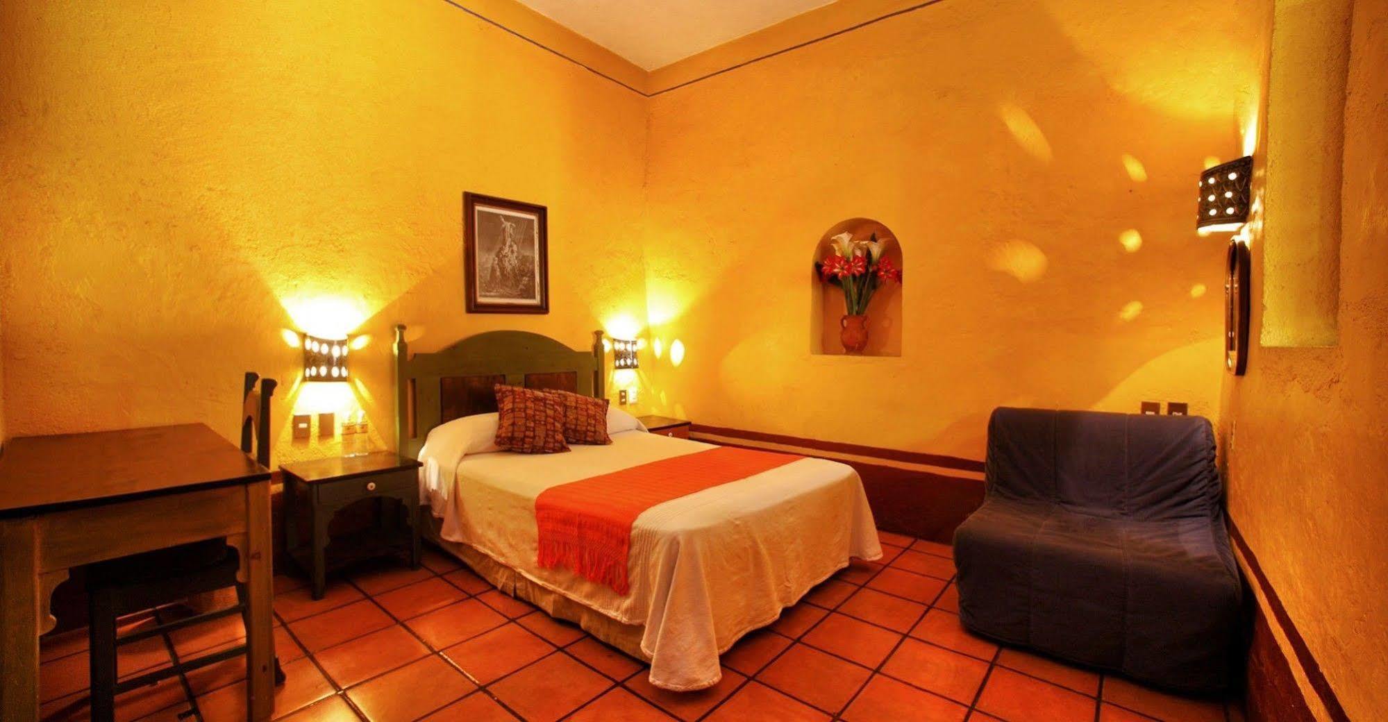 Hotel Azucenas Oaxaca Экстерьер фото