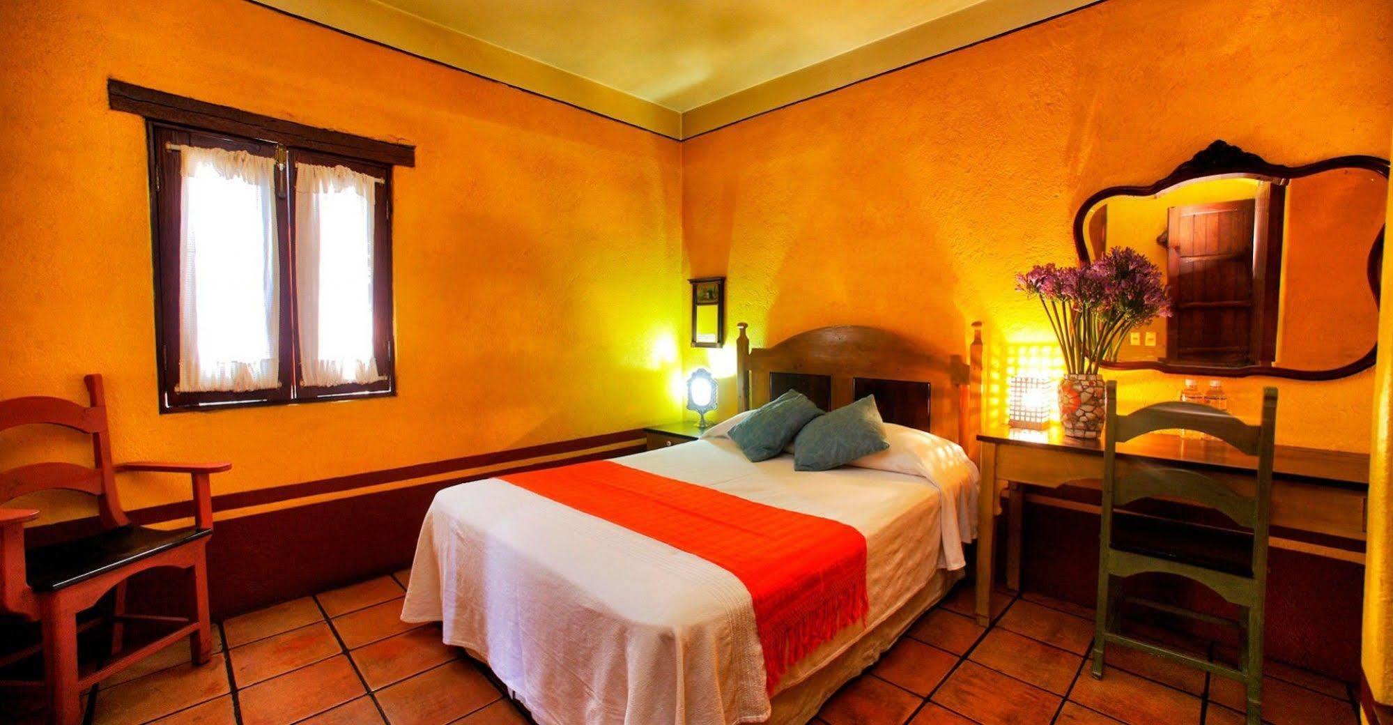 Hotel Azucenas Oaxaca Экстерьер фото